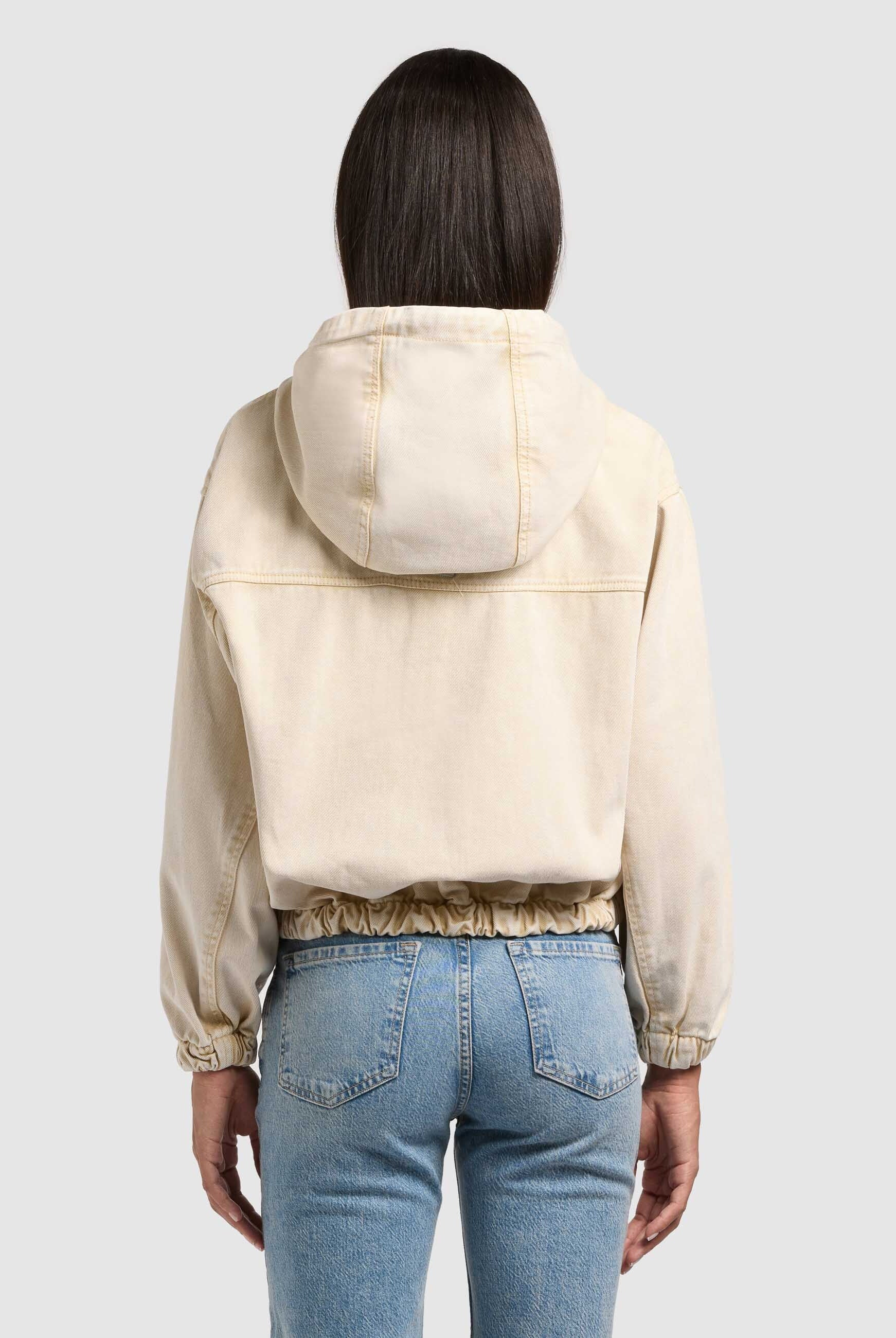 - Image from Khujo