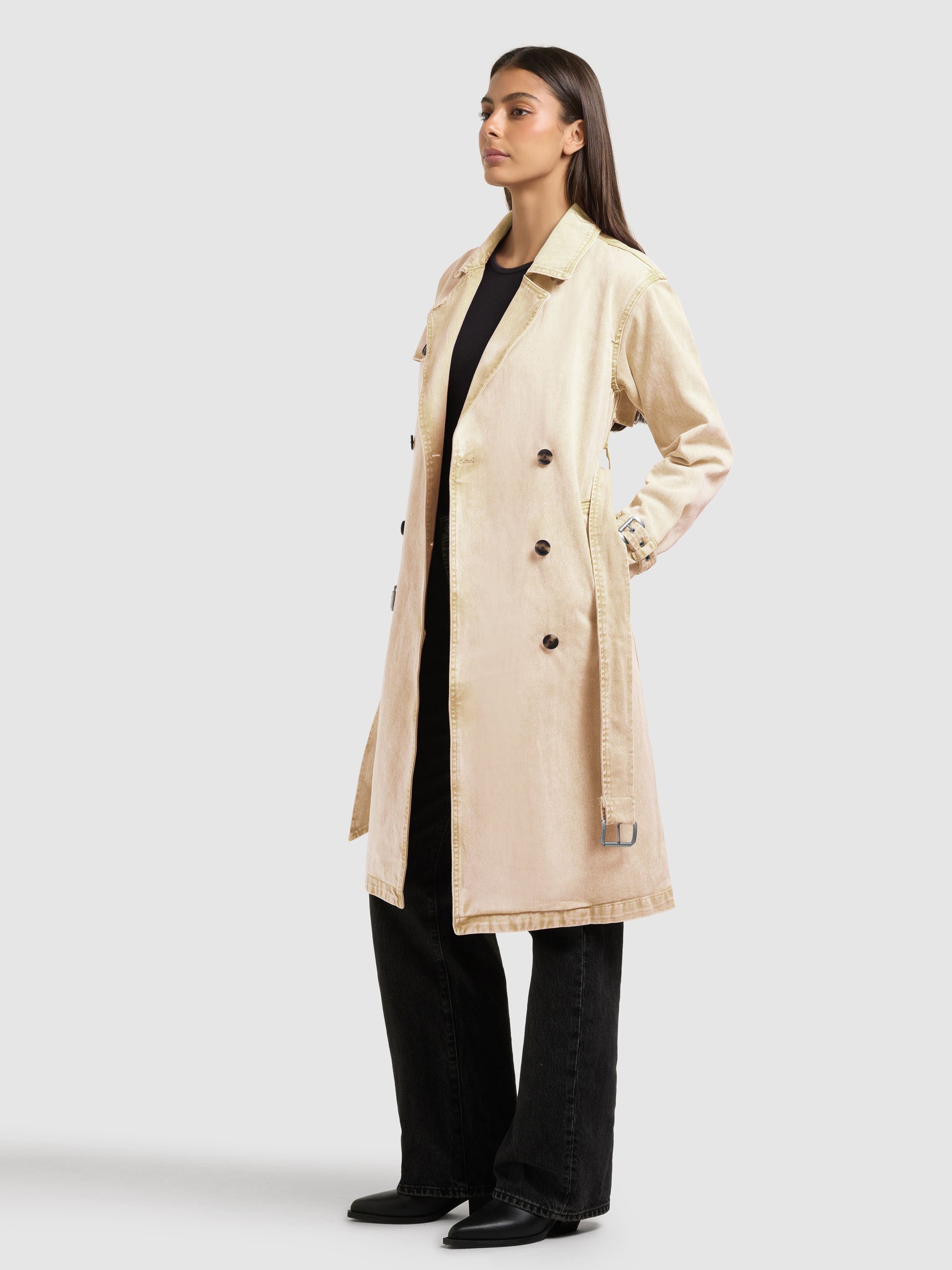 - Image from Khujo