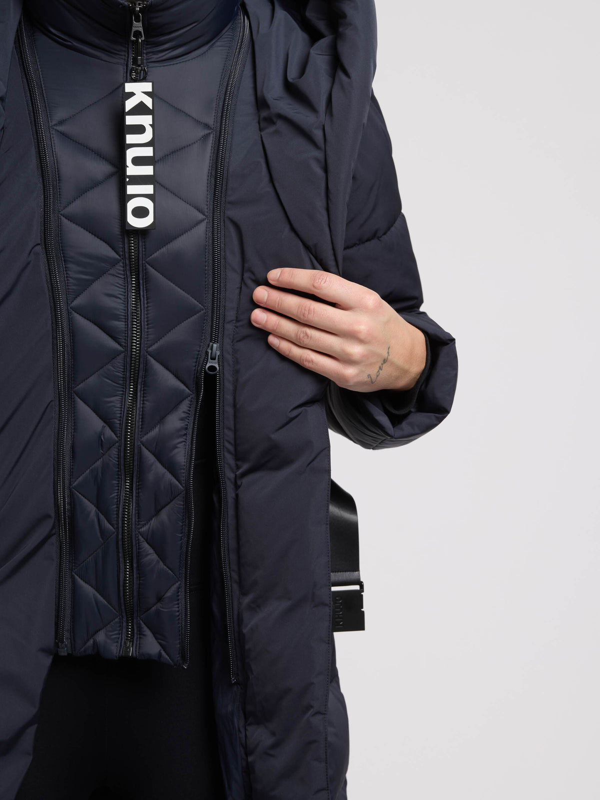 - Image from Khujo