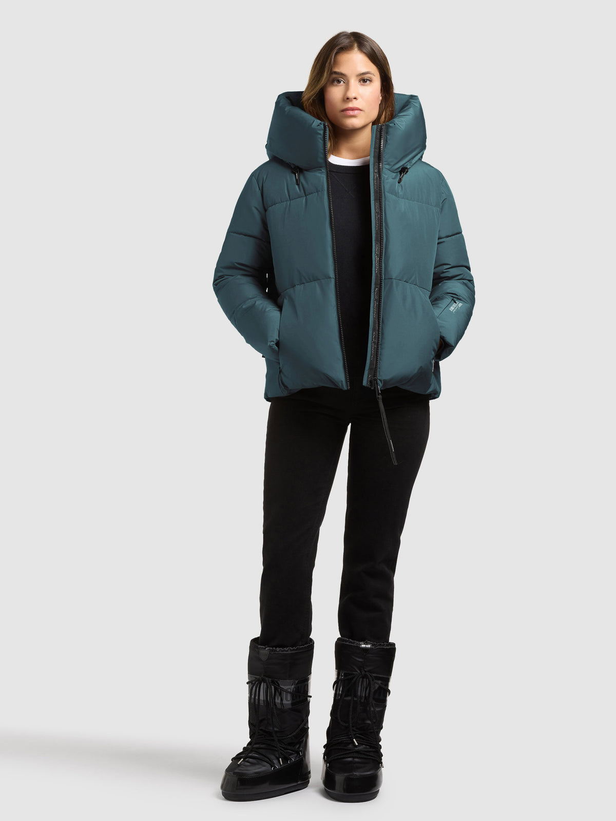 - Image from Khujo