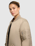  - Image from Khujo | Mantel LULU BOMBER BEIGE