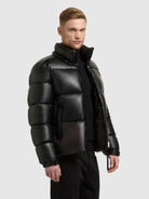  - Image from Khujo | Jas GEORGE ZWART