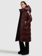  - Image from Khujo | Mantel RACHEL2 SHINY MAHAGONI RED