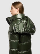  - Image from Khujo | Mantel DOTE3 SHINY SHIMMERING GREEN