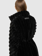  - Image from Khujo | Mantel SABIJA BLACK