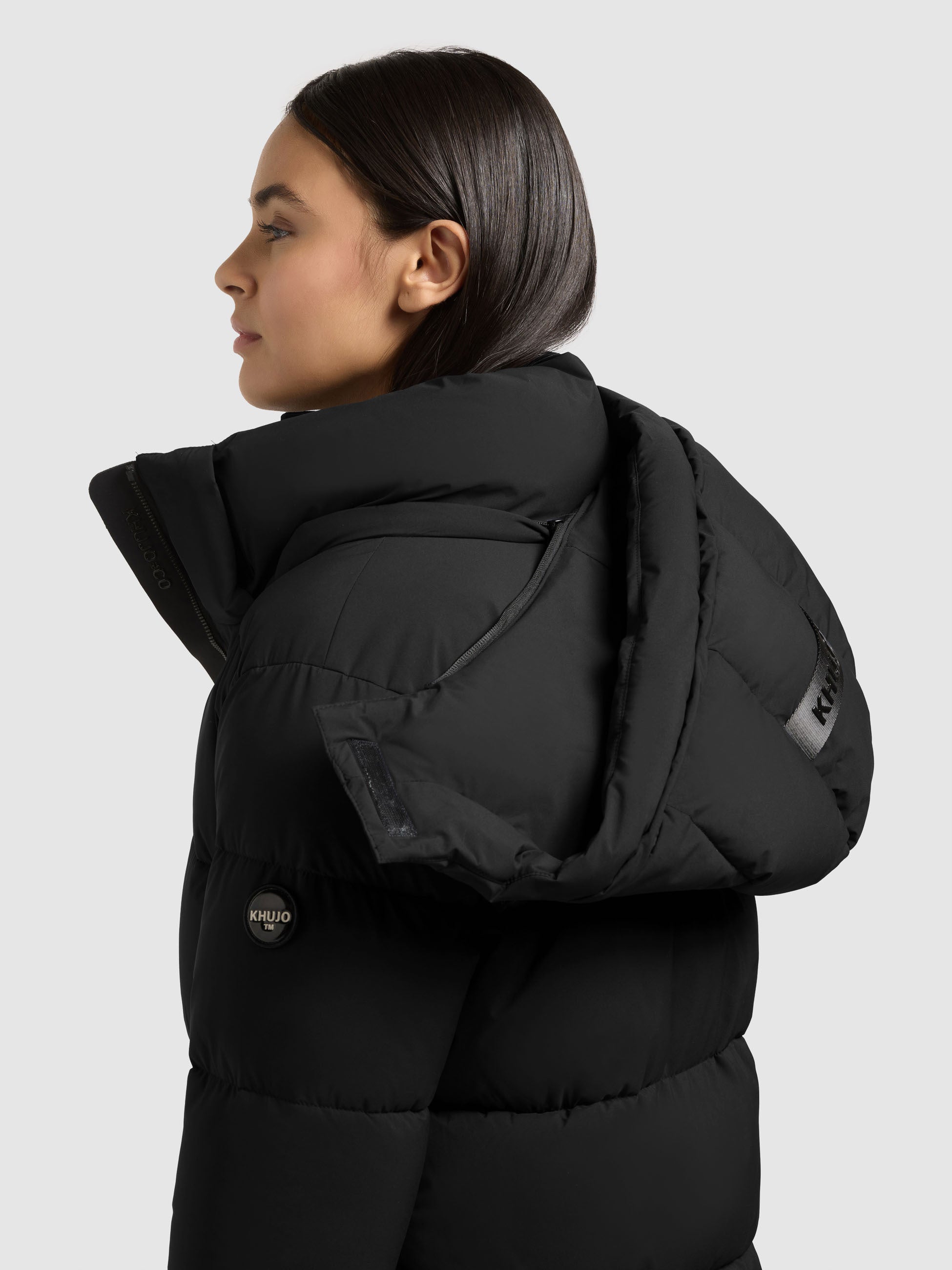  - Image from Khujo